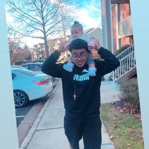 Meet your Posher, Luis